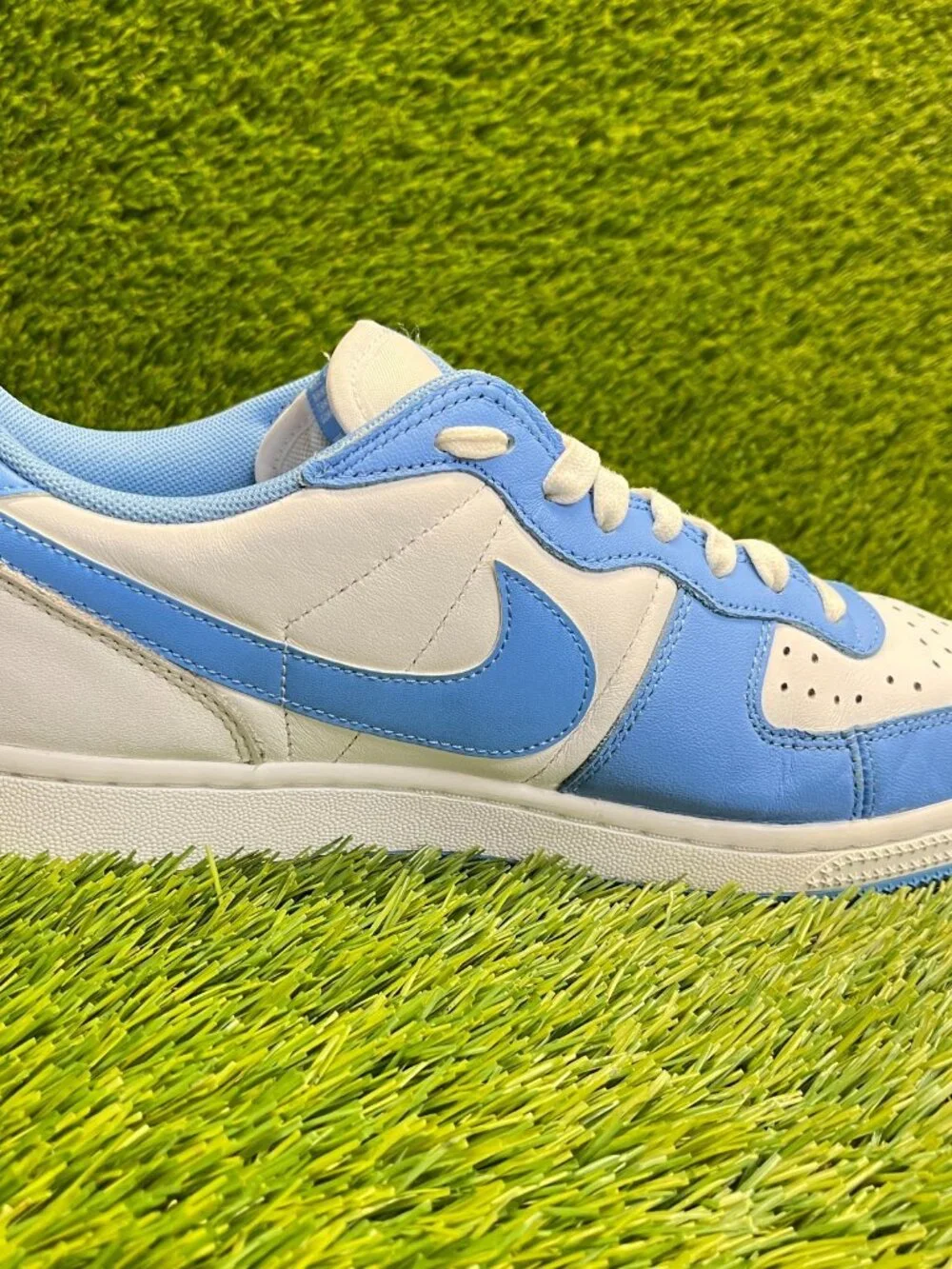 Nike Terminator Low Mens Size 10 White Blue Athletic‎ Leather Shoes Sneakers